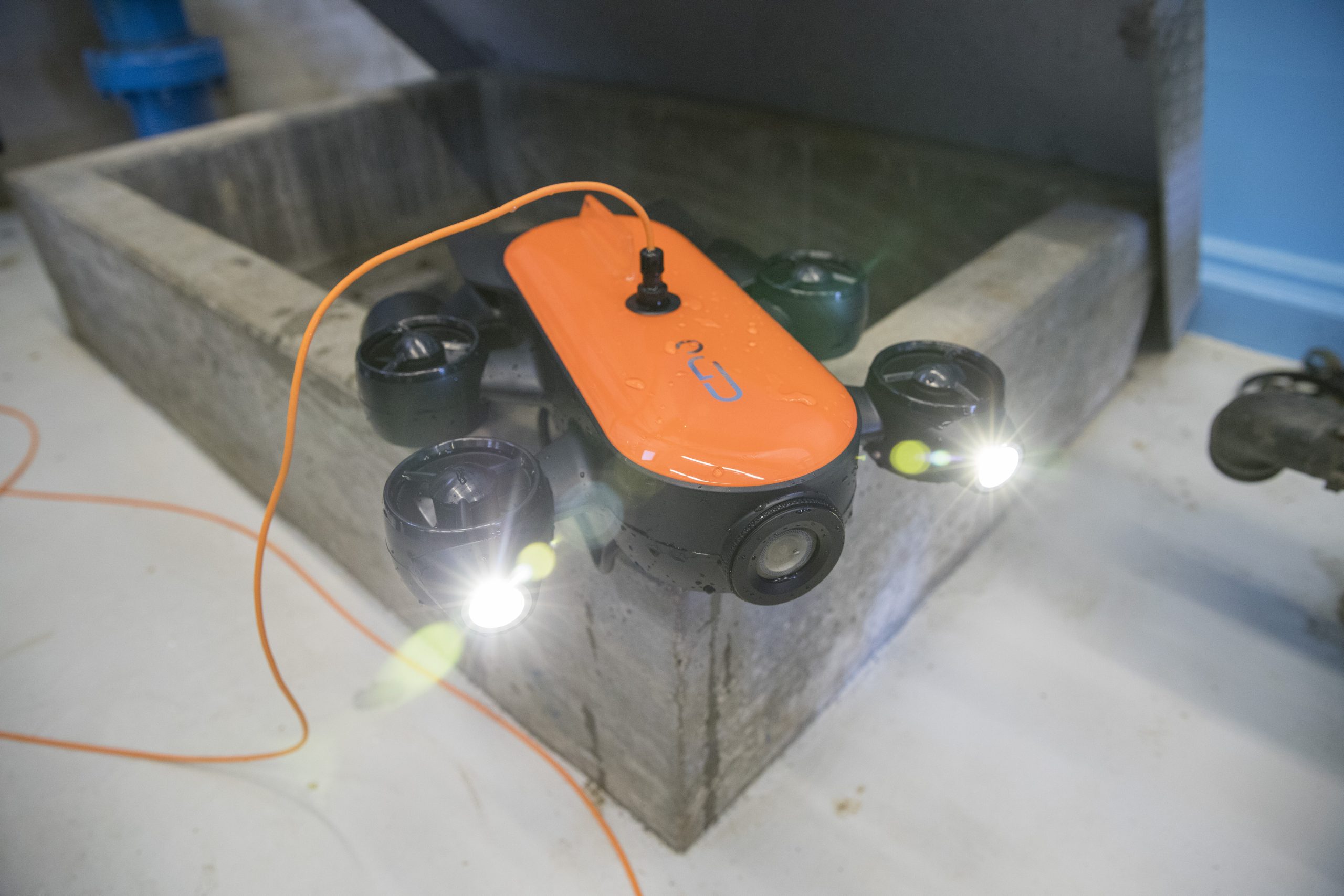 Remote Operated Vehicle Water Tank Interior Inpsection